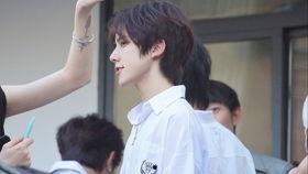 吃瓜群众errr,揭秘“吃瓜群众”背后的网络现象与社交文化