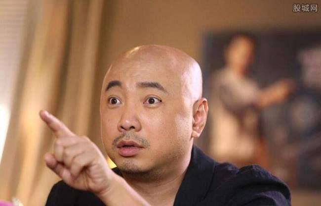 台下吃瓜群众明星是谁啊,明星背后的神秘身影