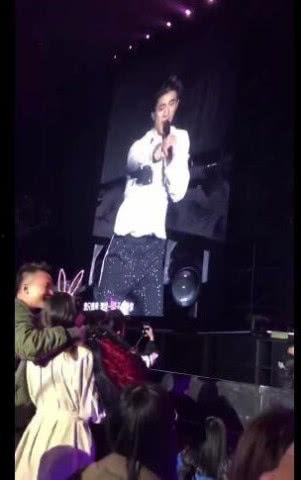 周深演唱会南京吃瓜群众,吃瓜群众见证音乐与美食的狂欢