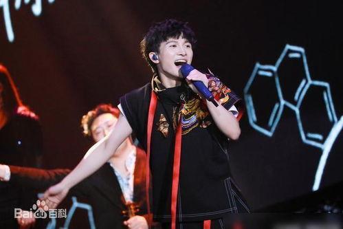 周深演唱会南京吃瓜群众,吃瓜群众见证音乐与美食的狂欢